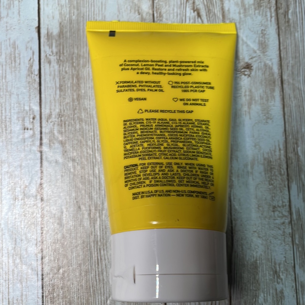 🆕 RESERVED VICTORIA’S SECRET BODY CARE Happy Nation Face Cream - Picture 4 of 6